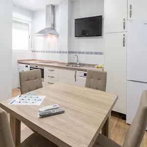 https://la-casa-de-las-margaritas.hotelsincadiz.net